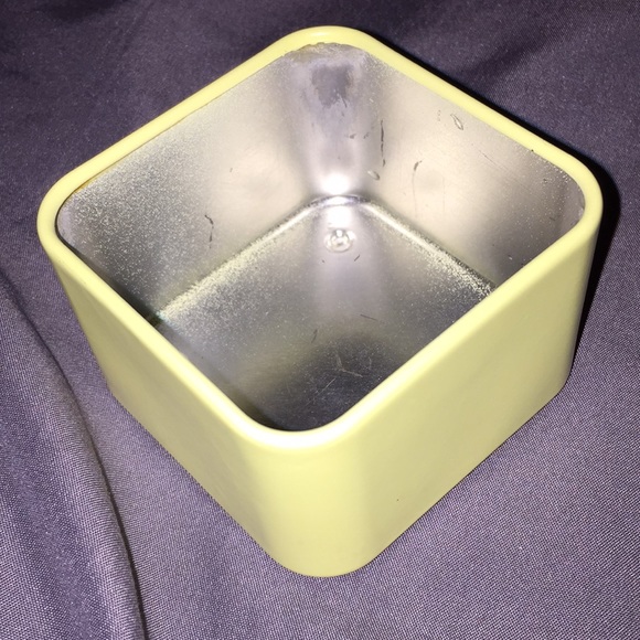 Empty Henri Bendel Travel Candle Tin Lemon Verbena - Picture 11 of 14